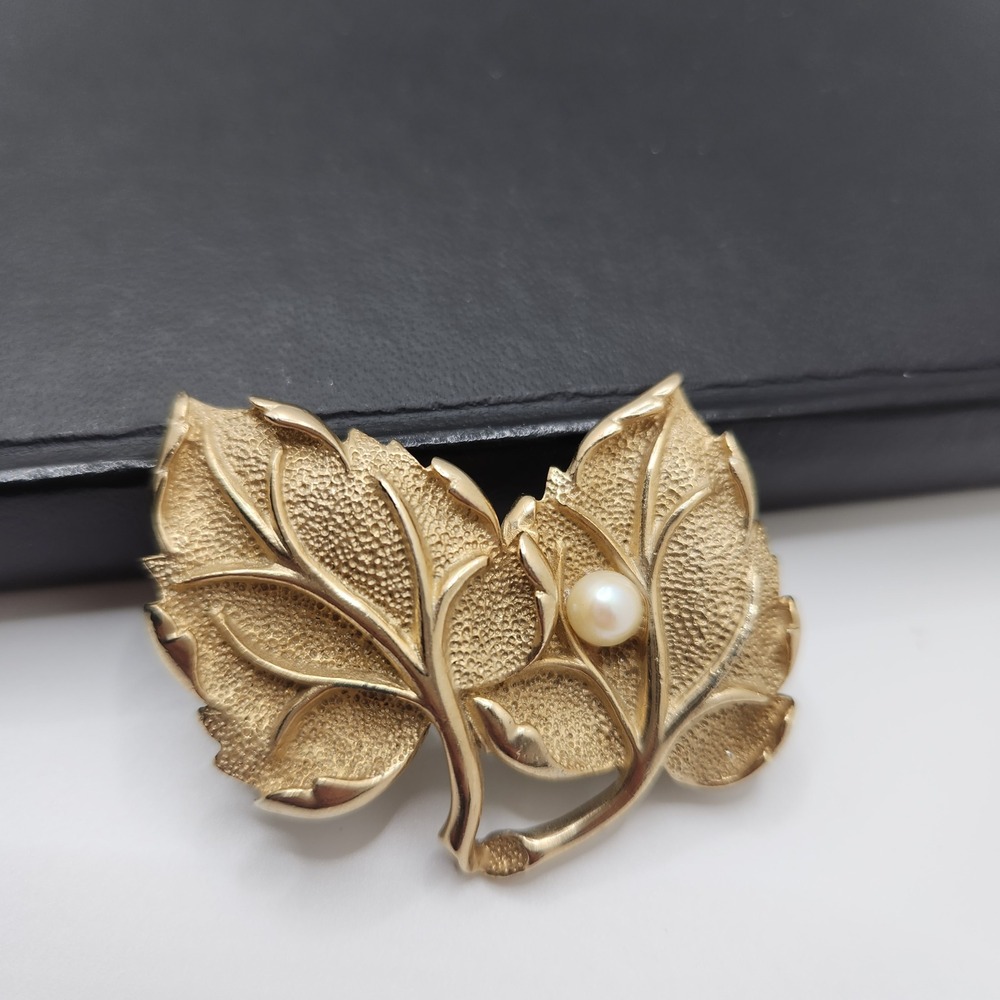 Vintage Marboux Double Leaf Pin Brooch Gold Tone Faux Pearl ‎ Collectible Fall